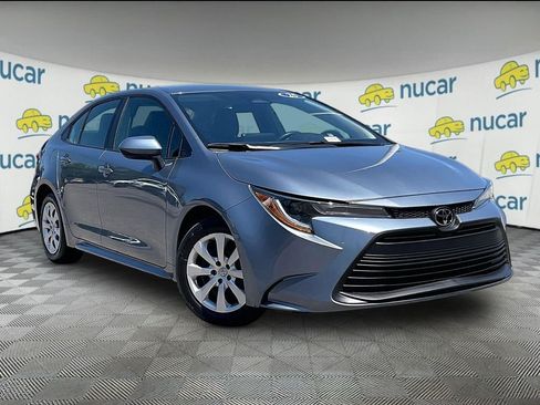 Used 2025 Toyota Corolla LE FWD image 1