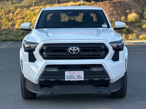 Used 2024 Toyota Tacoma SR5 image 7