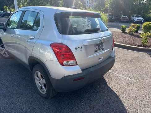 Used 2016 Chevrolet Trax LS AWD/4WD image 3