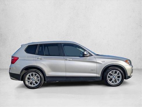 Used 2013 BMW X3 xDrive28i image 4