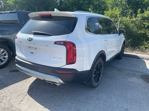 Used 2021 Kia Telluride EX w/ EX Premium Package FWD image 9