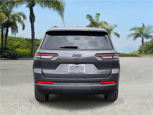 New 2025 Jeep Grand Cherokee L Altitude image 5