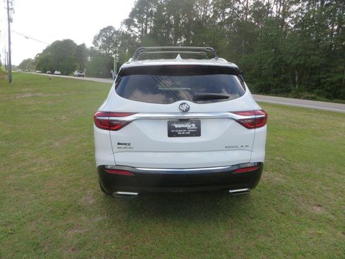 Used 2018 Buick Enclave Essence FWD image 7