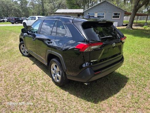 Used 2023 Toyota RAV4 XLE FWD image 5