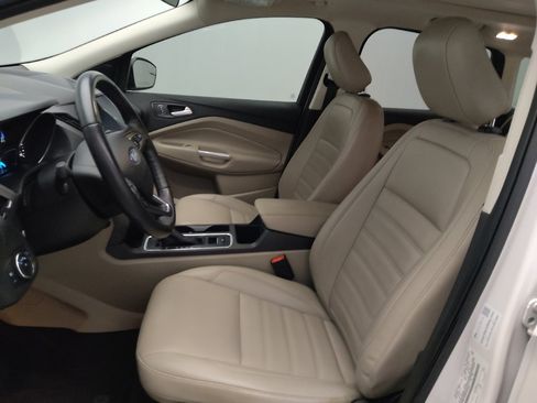 Used 2019 Ford Escape SEL FWD image 17