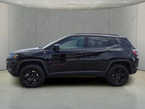 Used 2023 Jeep Compass Trailhawk w/ Sun and Sound Group image 6