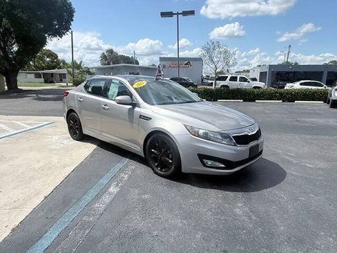 Used 2013 Kia Optima EX w/ Premium Pkg FWD image 2