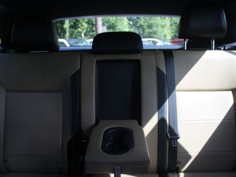Used 2021 Volkswagen Atlas Cross Sport SE w/ Panoramic Sunroof Package AWD/4WD image 53