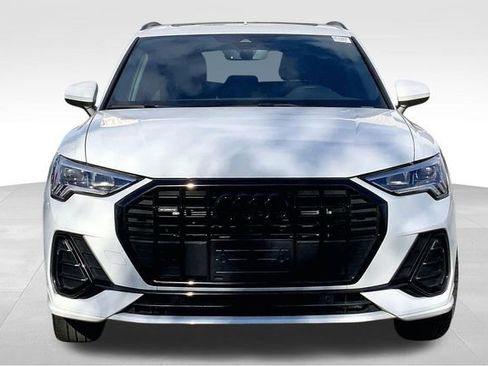 Used 2024 Audi Q3 2.0T Premium image 3