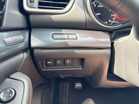 Used 2023 Nissan Maxima SR w/ Sport Mat Group FWD image 19