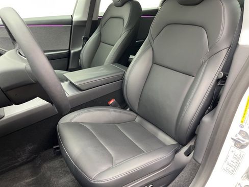 Used 2025 Tesla Model 3 Long Range image 10