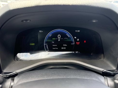 Used 2025 Toyota Camry SE image 18