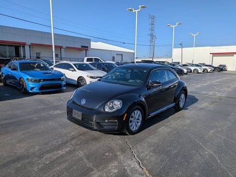 Used 2019 Volkswagen Beetle 2.0T S image 5