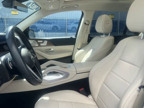 Certified 2024 Mercedes-Benz GLS 450 4MATIC image 11