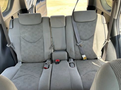 Used 2010 Toyota RAV4 4WD V6 image 17