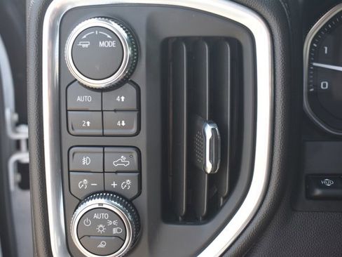 Used 2023 GMC Sierra 3500 Denali w/ Technology Package AWD/4WD image 32