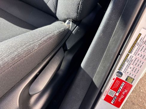 Used 2023 Toyota Corolla LE image 23