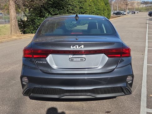 Used 2024 Kia Forte LXS image 4