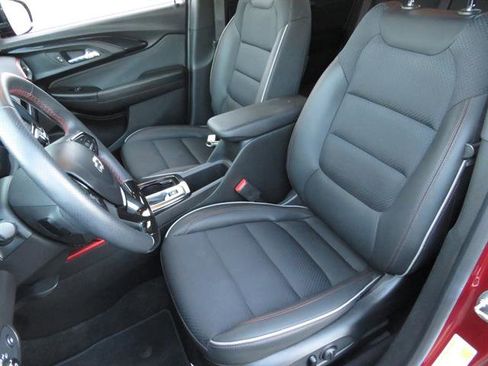 Used 2022 Chevrolet TrailBlazer RS w/ Technology Package image 16