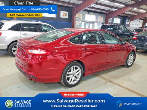 Used 2016 Ford Fusion SE FWD image 4