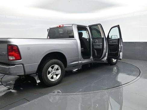 Used 2024 RAM 1500 Classic SLT AWD/4WD image 27