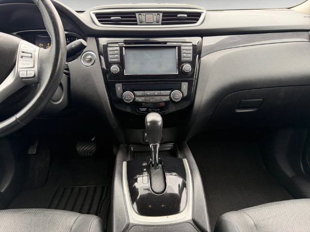 Used 2015 Nissan Rogue SL w/ SL Premium Package AWD/4WD image 11