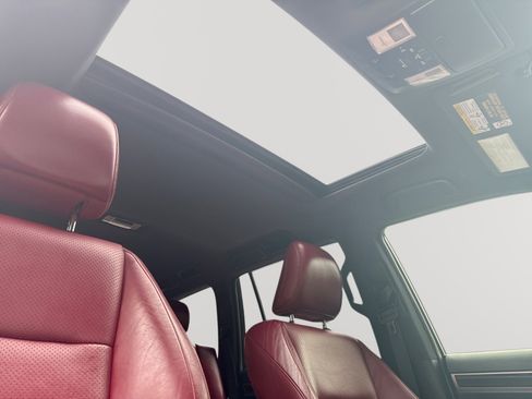 Used 2020 Lexus GX 460 Luxury w/ Luxury Sport Package AWD/4WD image 16