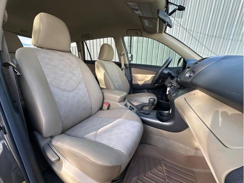 Used 2011 Toyota RAV4 4WD w/ Base L4 Extra Value Pkg image 15