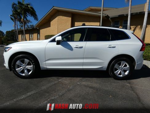 Used 2022 Volvo XC60 B5 Momentum AWD/4WD image 14