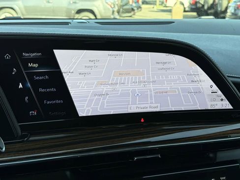 Used 2023 Cadillac Escalade ESV Premium Luxury image 14