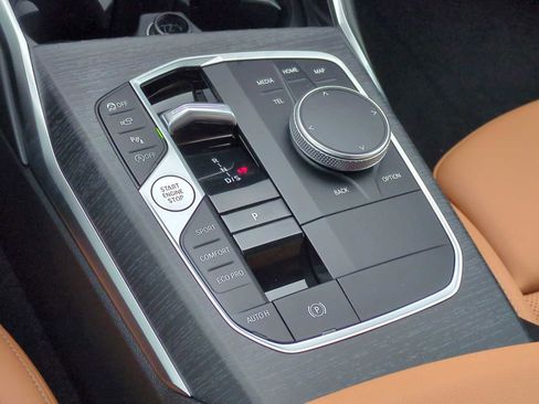 Used 2026 BMW 330i xDrive Sedan w/ Premium Package image 34