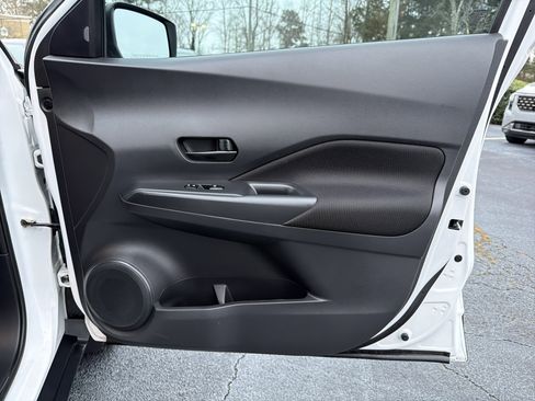 Used 2021 Nissan Kicks S image 14