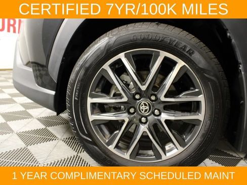 Used 2026 Toyota Corolla Cross XLE w/ Convenience Package AWD/4WD image 29