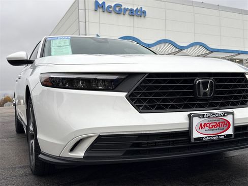 Certified 2023 Honda Accord EX image 11
