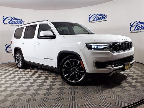 Used 2022 Jeep Wagoneer Series III w/ Premium Group I image 1