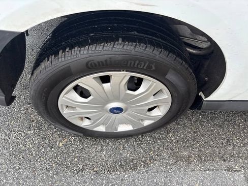 Used 2022 Ford Transit Connect XL FWD image 3