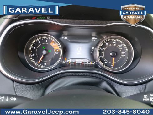 Used 2019 Jeep Cherokee Overland AWD/4WD image 7