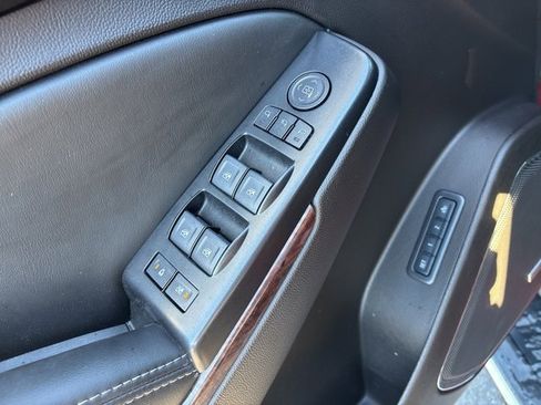 Used 2018 GMC Yukon Denali w/ Denali Ultimate Package image 24