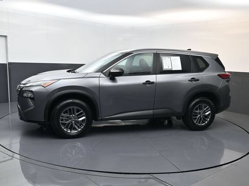 Used 2024 Nissan Rogue S AWD/4WD image 6