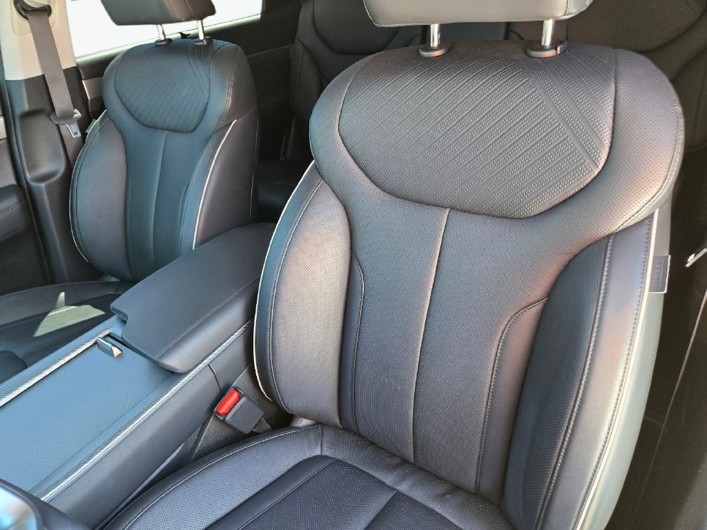 Used 2023 Hyundai Palisade SEL AWD/4WD image 16