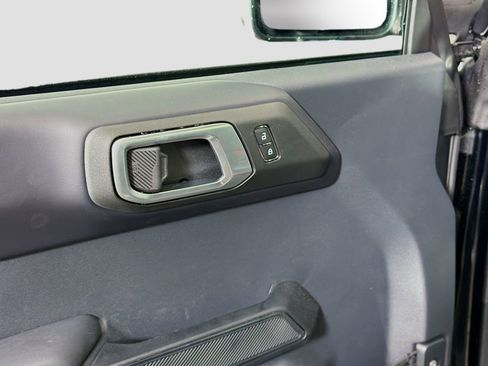 Used 2025 Ford Bronco Outer Banks w/ Sasquatch Package AWD/4WD image 21