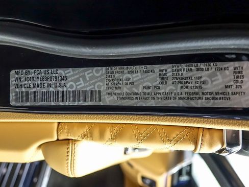 Used 2023 Jeep Grand Cherokee Summit image 34