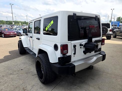 Used 2013 Jeep Wrangler Unlimited Sahara w/ Dual Top Group image 7