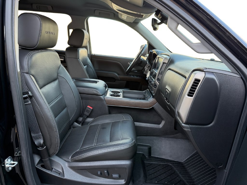 Used 2018 GMC Sierra 1500 Denali AWD/4WD image 18