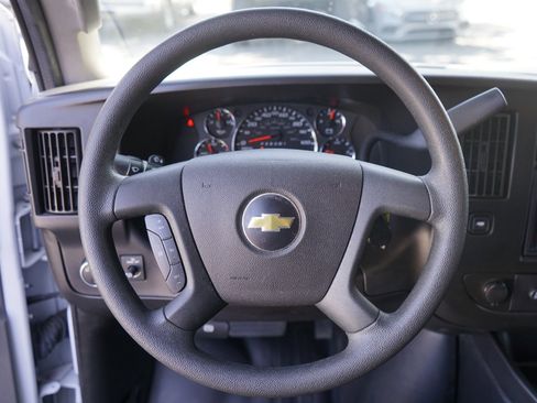 Used 2021 Chevrolet Express 2500 w/ Driver Convenience Package image 14