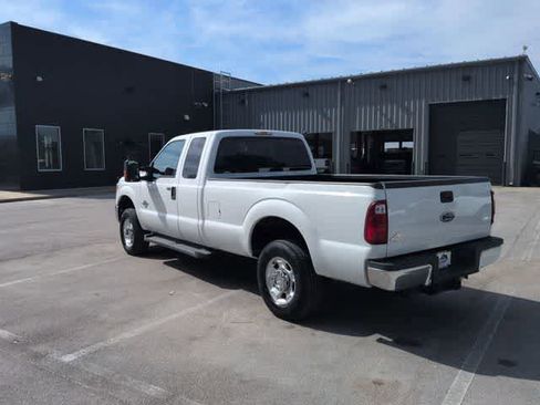 Used 2011 Ford F250 XLT w/ XLT Interior Pkg AWD/4WD image 6