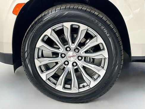 Used 2022 GMC Yukon Denali image 34