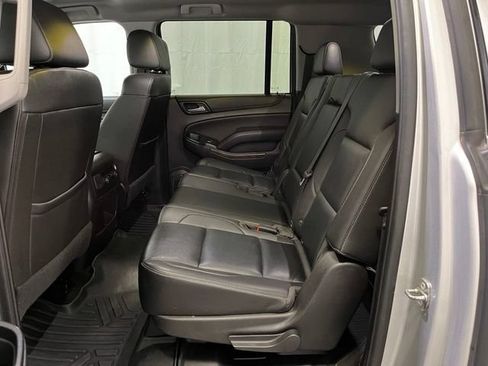 Used 2018 Chevrolet Suburban LT AWD/4WD image 10