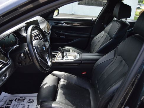 Used 2016 BMW 740i RWD image 11