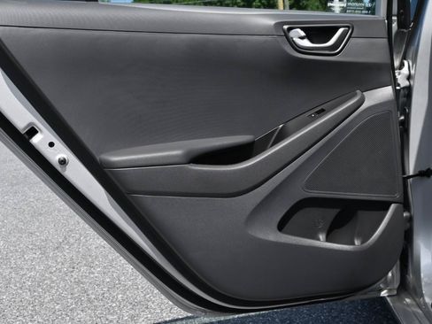 Used 2019 Hyundai Ioniq Blue FWD image 19